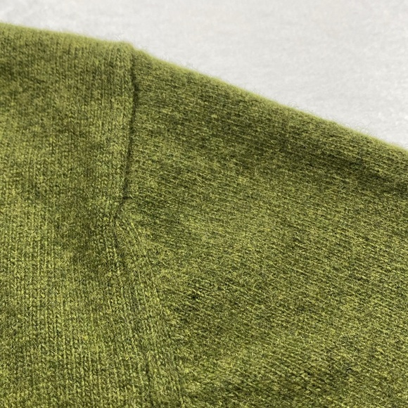 Toscano Wool Long Sleeve V Neck Sweater (Moss Green) - Picture 15 of 16
